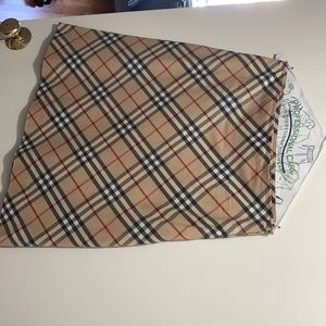 Burberry skirt